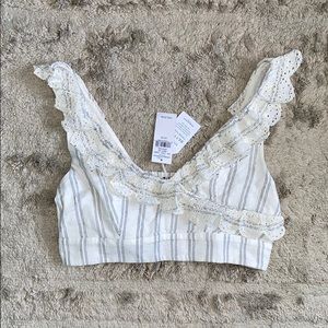 American Eagle XS Crop Top